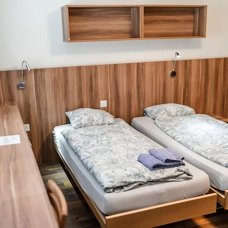 Pitsch Hostel Sankt Moritz