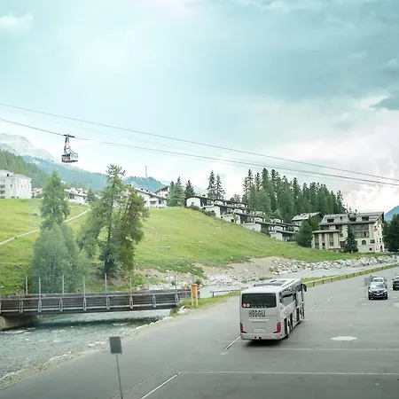 Pitsch Hostel Sankt Moritz